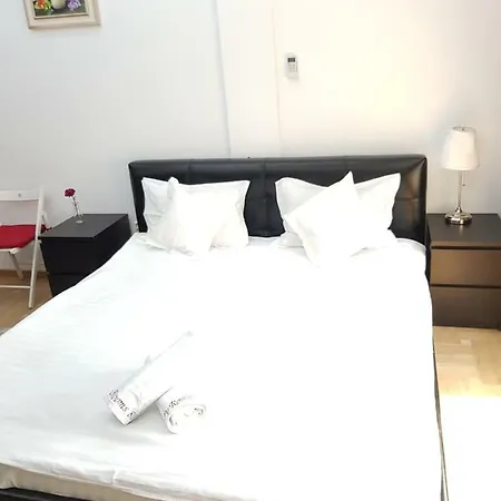 Arena Nationala Monza 아파트 부쿠레슈티